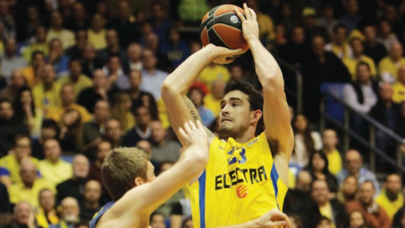 Πρόστιμο και αποβολή στον Αλεξάντερ! (vid)