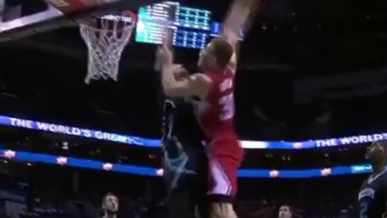 «Εκρηκτικό» κάρφωμα από Γκρίφιν! (vid)