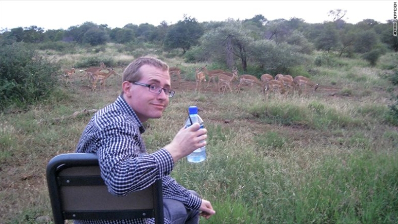 Ταξίδεψε σε 193 χώρες, τον βρήκαμε, μας μίλησε!