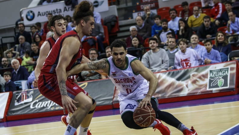 Το one man show του Λάρκιν (vid)