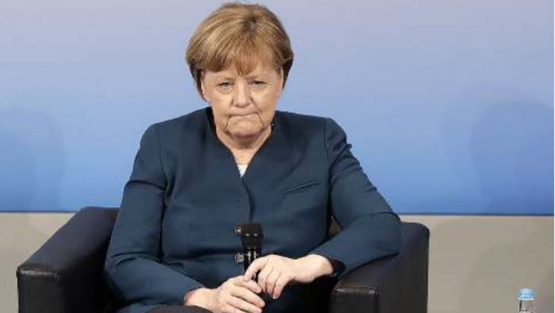 Η Μέρκελ παραδέχθηκε οτι υπάρχει πρόβλημα με το ευρώ