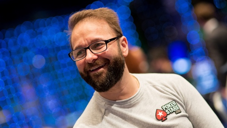 Ο Daniel Negreanu παραδίδει μαθήματα πόκερ (vid)