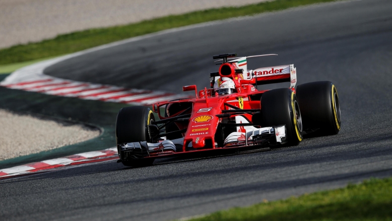 Ζητάει... προσγείωση από τη Ferrari ο Φέτελ