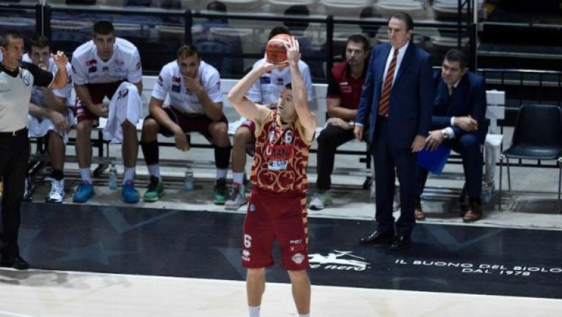 Βενέτσια - Πεζάρο 85-61