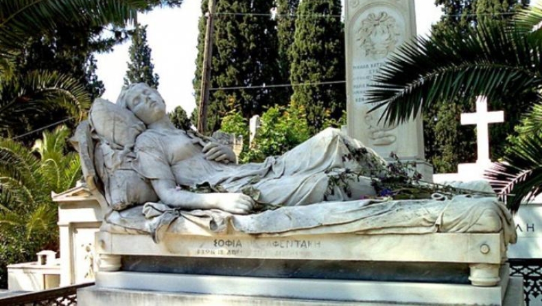 Απομακρύνεται από το Α’ Νεκροταφείο η «Κοιμωμένη» του Χαλεπά