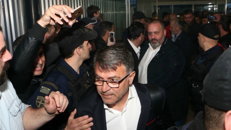 «Τάκη, ψυχάρα, Ολυμπιακάρα»! (vid)