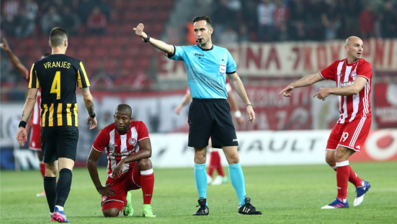 Ντέμης: «Αυτό δεν είναι ποδόσφαιρο»