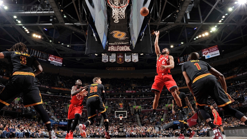 Καβαλίερς - Ράπτορς: 83-98