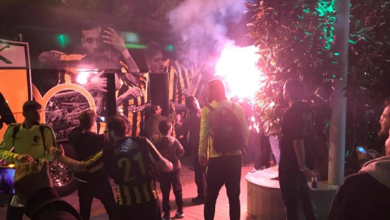 Αποθεωτική υποδοχή στην ΑΕΚ!