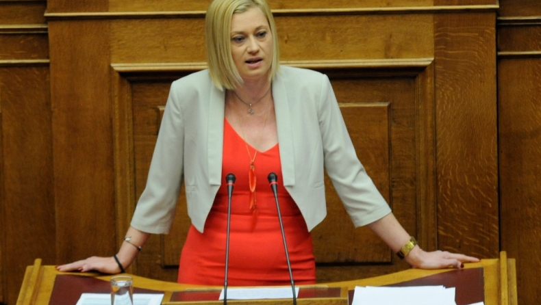 Η Ραχήλ Μακρή κατήγγειλε ότι δέχθηκε επίθεση (pic)