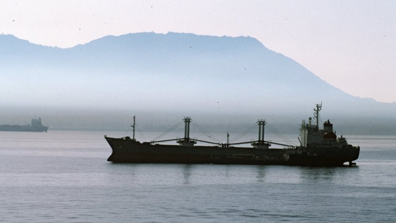 Ρωσικό πλοίο βυθίστηκε στη Μαύρη Θάλασσα! Αγνοούνται 7 μέλη του πληρώματος