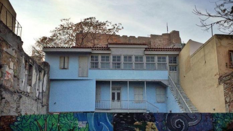 Ρημάζει το σπίτι του Κοκοβίκου