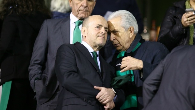 Ο Αλαφούζος, ο... leader και ο «mr. Manos»!