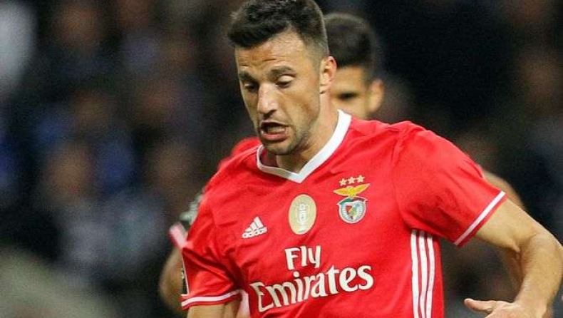 Ανανεώνει στη Μπενφίκα ο Σάμαρης