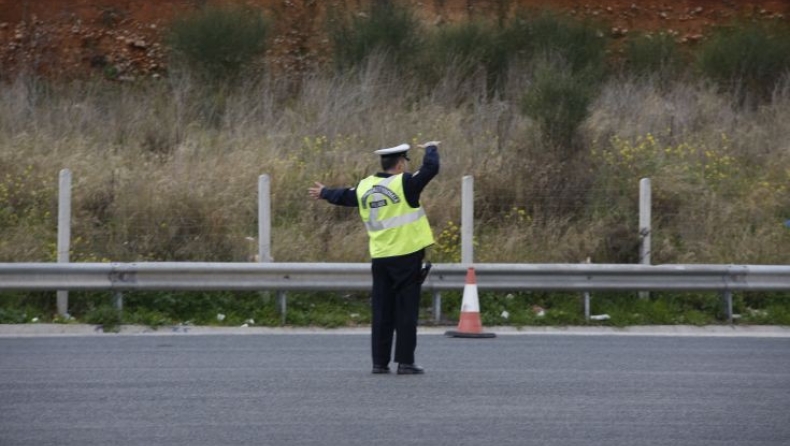 Από Μεγάλη Πέμπτη η απαγόρευση κυκλοφορίας φορτηγών