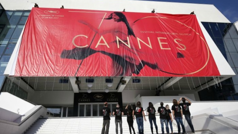 Κάννες: Ένα σακίδιο έσπειρε τον πανικό (pics)