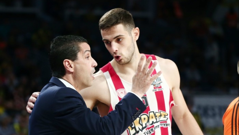 Παπαπέτρου: «Ούτε να μιλήσω δεν μπορώ!»