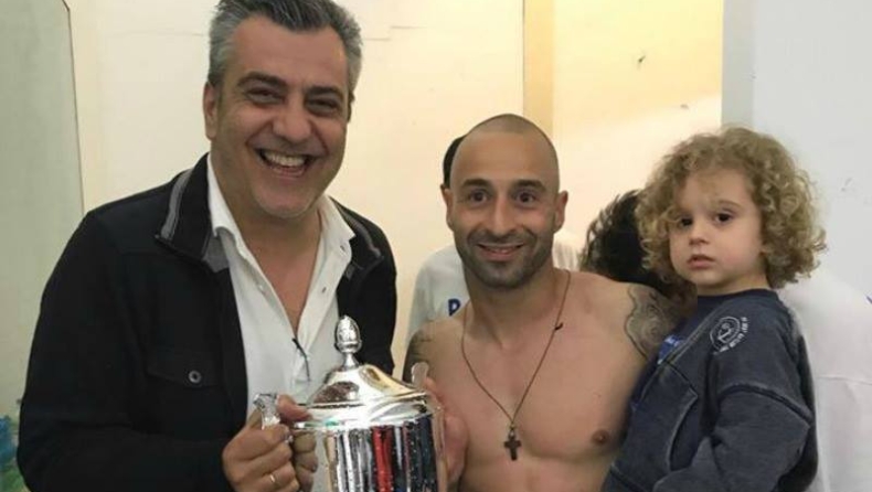 Συλλέκτης τίτλων ο Παπουλής (pic)