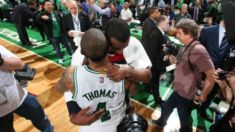 Το respect του Ουόλ στον Τόμας! (vid)