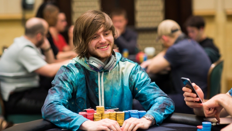 Η απίστευτη ιστορία 23χρονου που κερδίζει $5.500.000 από το πόκερ