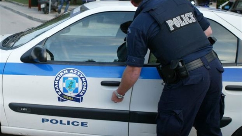 Διοικητής Α.Τ έπαιρνε... φακελάκι για να σβήνει παραβάσεις!