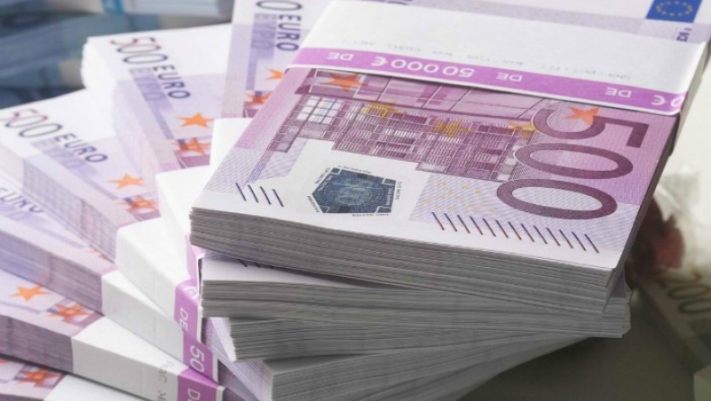 Πώς να στείλετε έως και 12.500 ευρώ μέσω τράπεζας σε… 10 λεπτά