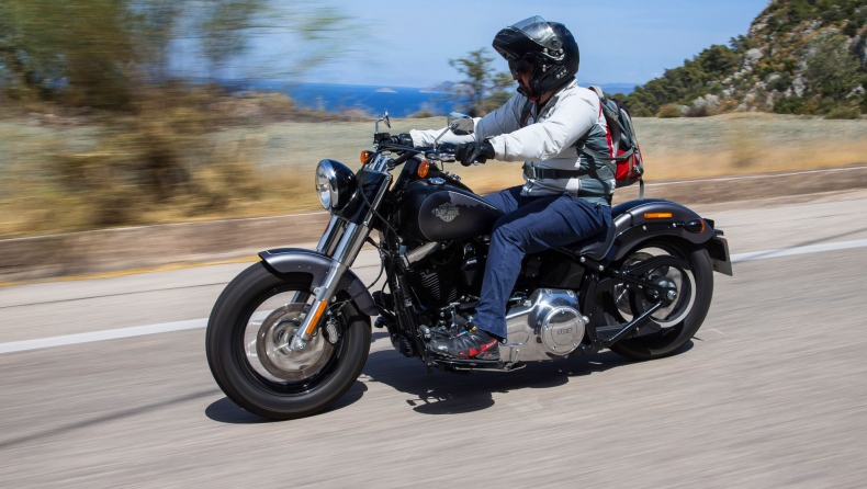 Στην Επίδαυρο με την Harley