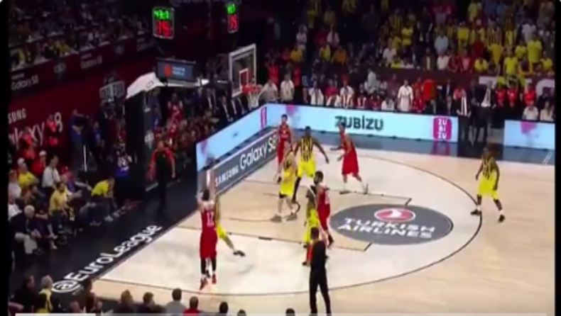 «Πυροβολεί» για τρεις ο Μάντζαρης! (vid)