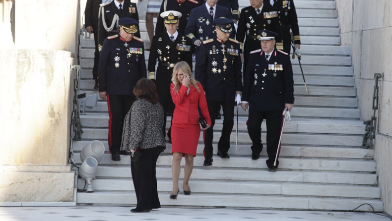 Νέο μισθολόγιο στις ένοπλες δυνάμεις