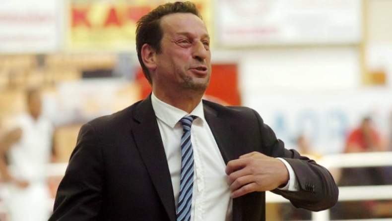 Στο Φάρος - Δούκας ο Καλαμπάκος