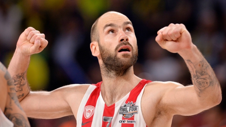 «Προσεύχονται» να είναι κορίτσι το 5ο παιδί του Σπανούλη οι Τούρκοι! (pics)