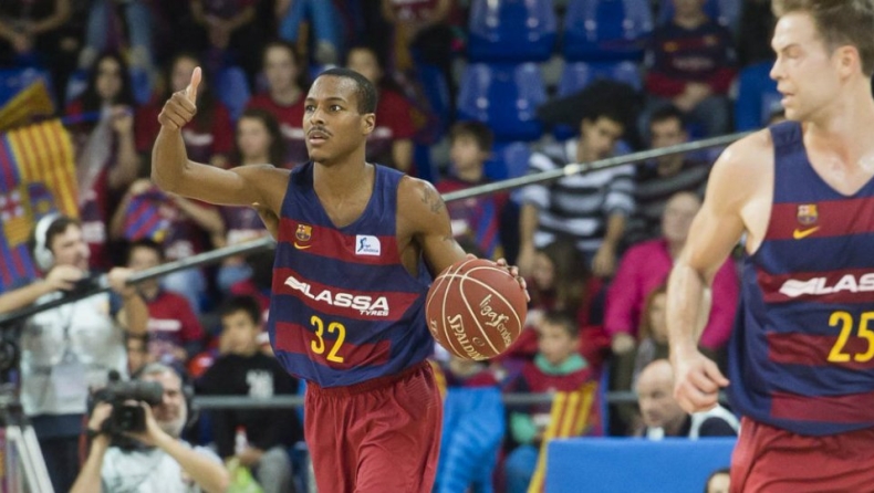 Η μπάλα... έφτυσε τον Ρένφρο και την Μπαρτσελόνα (vid)