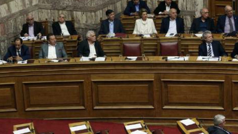 4,5 δις ευρώ, χωρίς ρήτρα χρέους, το συμπληρωματικό Μνημόνιο