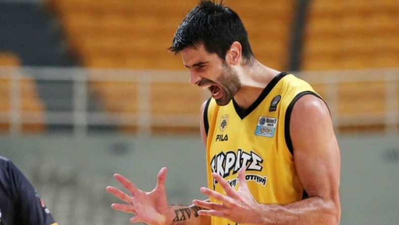 Σάκοτα: «Υγεία, γεμάτο γήπεδο και τρόπαια»