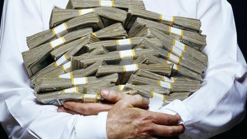 Ίσως πέφτετε από τα σύννεφα, αλλά οι πλούσιοι γίνονται πλουσιότεροι