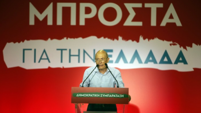 Σημίτης: «Η χώρα μας θα συνεχίσει να σέρνεται»