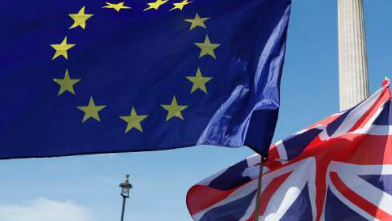 «Με τη Μέι αποδυναμωμένη, θα αλλάξουν τα δεδομένα στο Brexit»