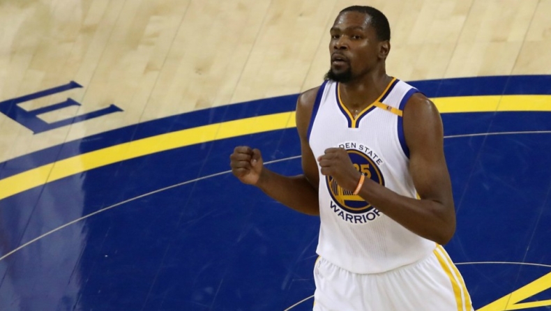 Κοιτάζει στα... μάτια Τζόρνταν-Σακίλ ο Ντουράντ! (pic)