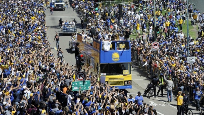 Η φαντασμαγορική παρέλαση των πρωταθλητών Ουόριορς! (pics & vids)