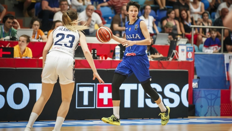 Το ΣΥΓΚΛΟΝΙΣΤΙΚΟ γράμμα Ιταλίδας παίκτριας και το «μπράβο» του Τρινκιέρι (pic)