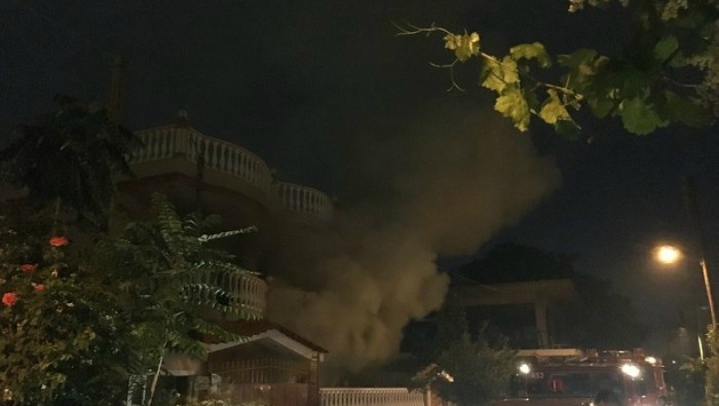 Μενίδι: Φωτιές σε δύο σπίτια (pics)