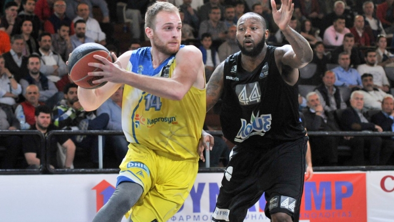 Ανανέωσε με Κακλαμανάκη το Λαύριο