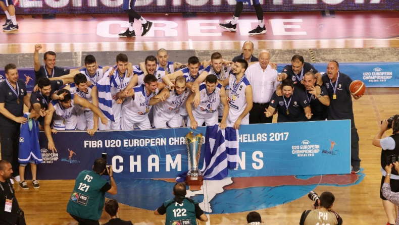 Η στιγμή που οι Νέοι πατούν στην κορυφή της Ευρώπης! (vid)