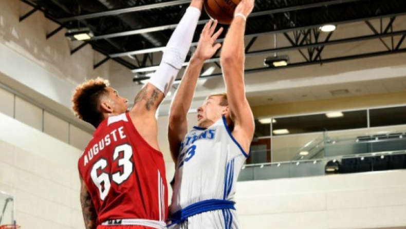 Double-double ο Όγκαστ στο Summer League! (vid)