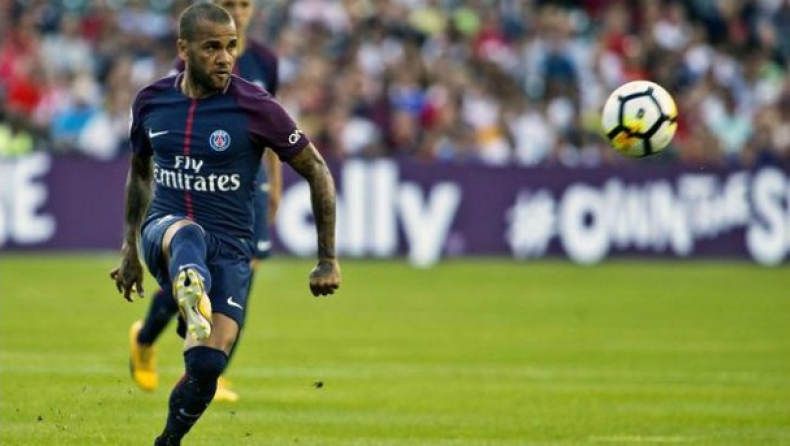 Το κόλλησε με φάουλ στο Super Cup ο Ντάνι Αλβες! (vid)