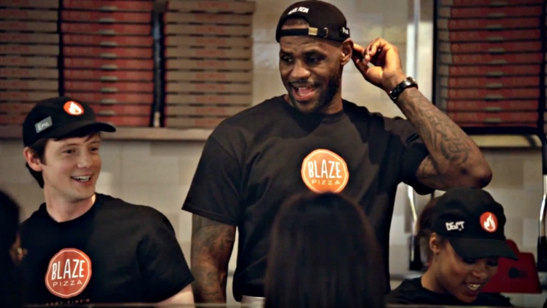 Ό,τι αγγίζει ο ΛεΜπρόν γίνεται χρυσάφι! (vid)