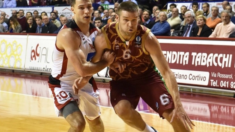 Έγινε μπαμπάς ο Μάικλ Μπράμος! (pic)