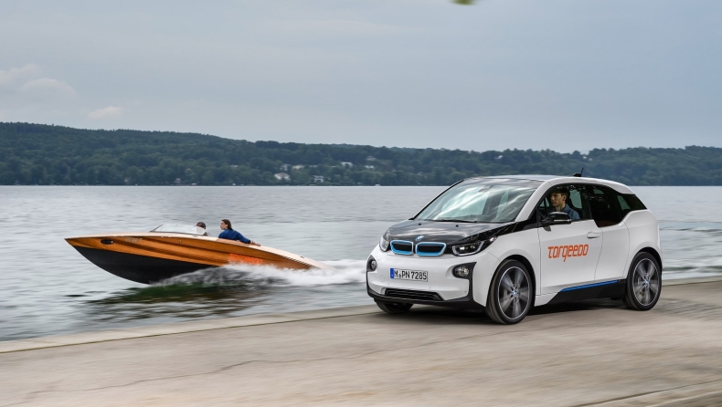 Ένα ηλεκτρικό σκάφος με την μπαταρία της BMW i3 (pics)