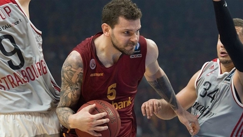 Συμφώνησε με την Αρμάνι ο Μίτσοφ!