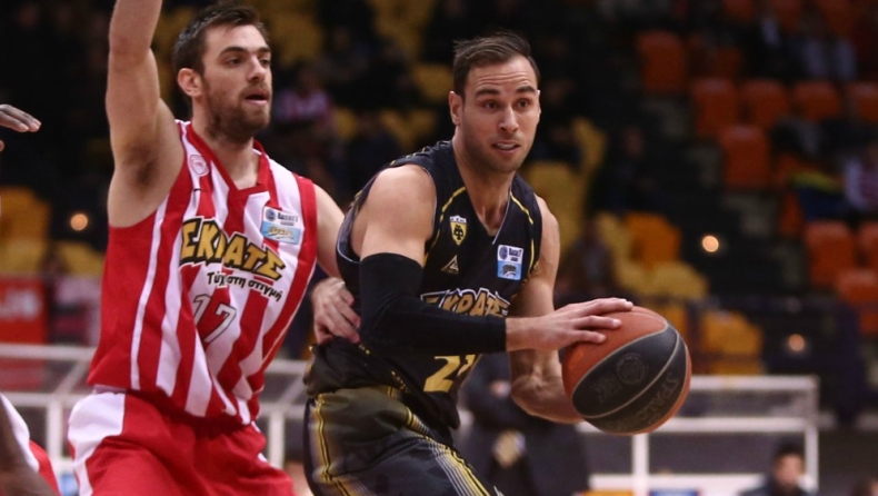 Στην προετοιμασία του Ολυμπιακού ο Καρλ Ίνγκλις!